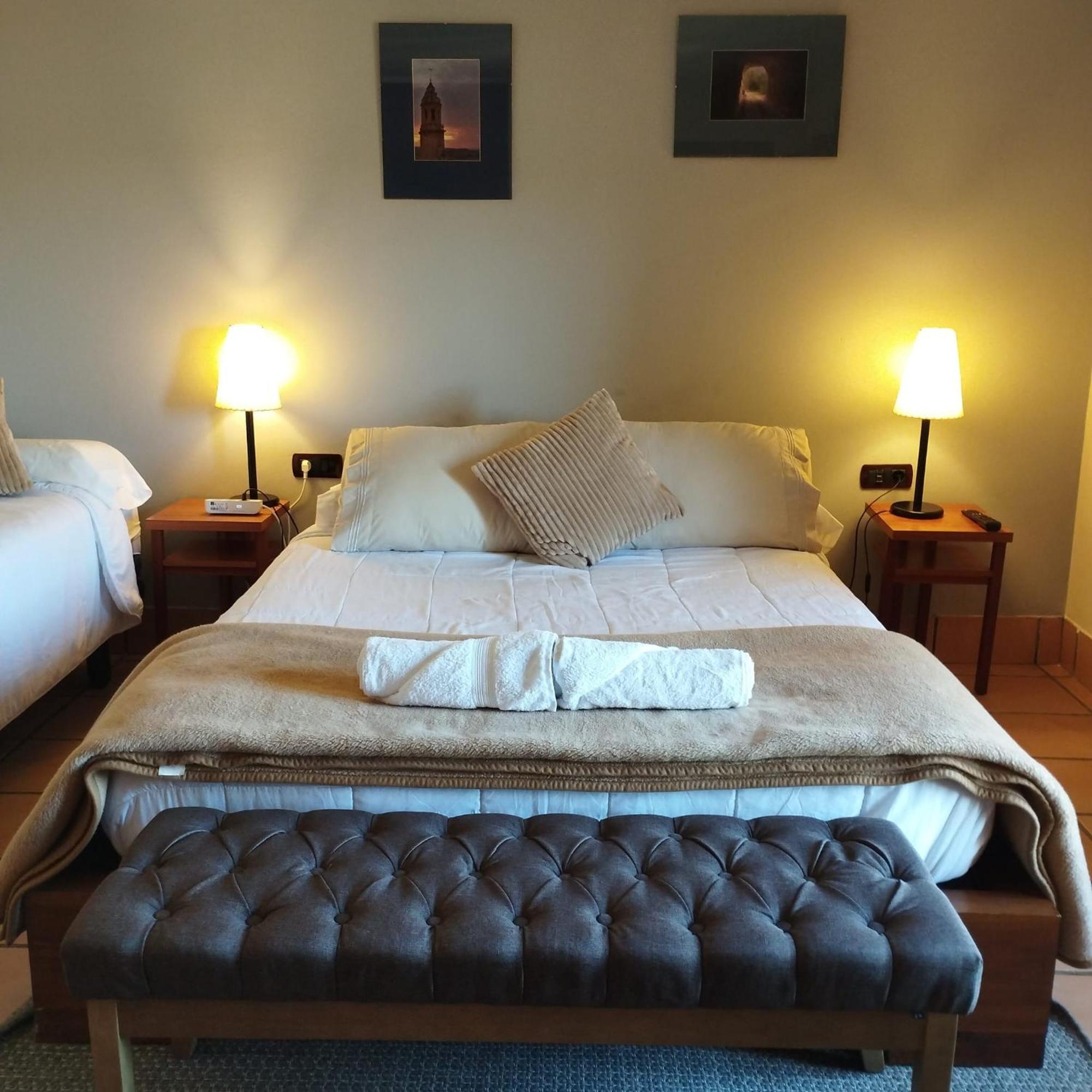 Hostal Tastavins Peñarroya de Tastavins Dış mekan fotoğraf